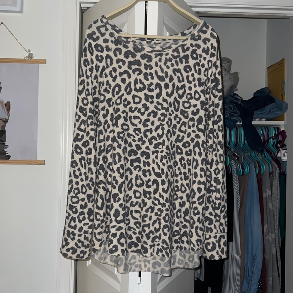 Greyson Threads cheetah print top